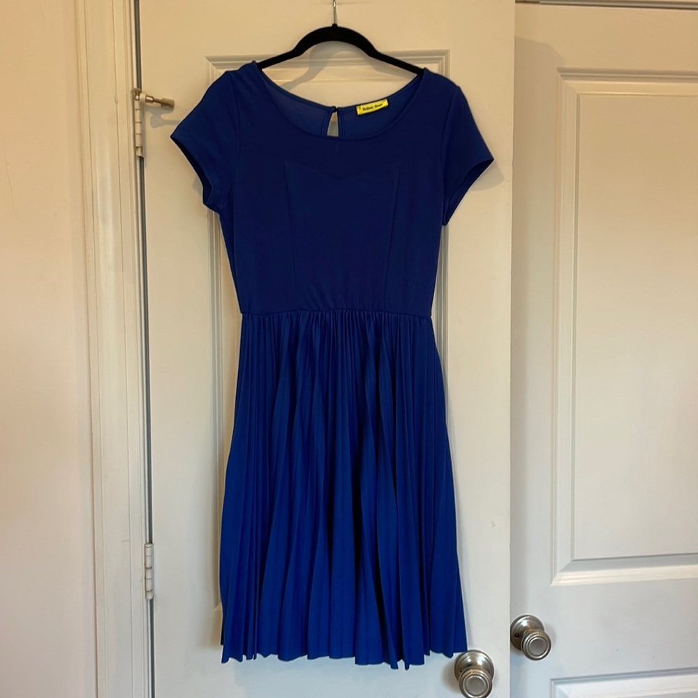 Yellow Star Dress with Pleated Skirt